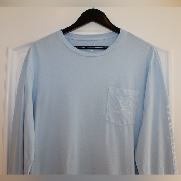 Vineyard Vines baby blue T-shirt (men’s M) - Picture 3 of 9